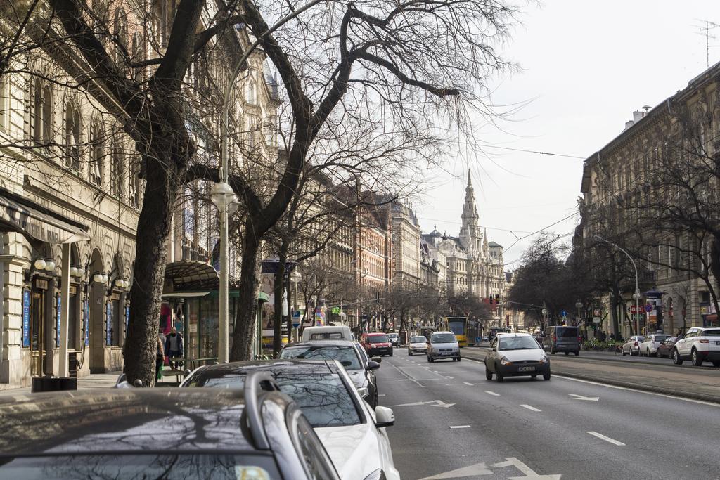Authentic Grand Boulevard Budapest Luaran gambar